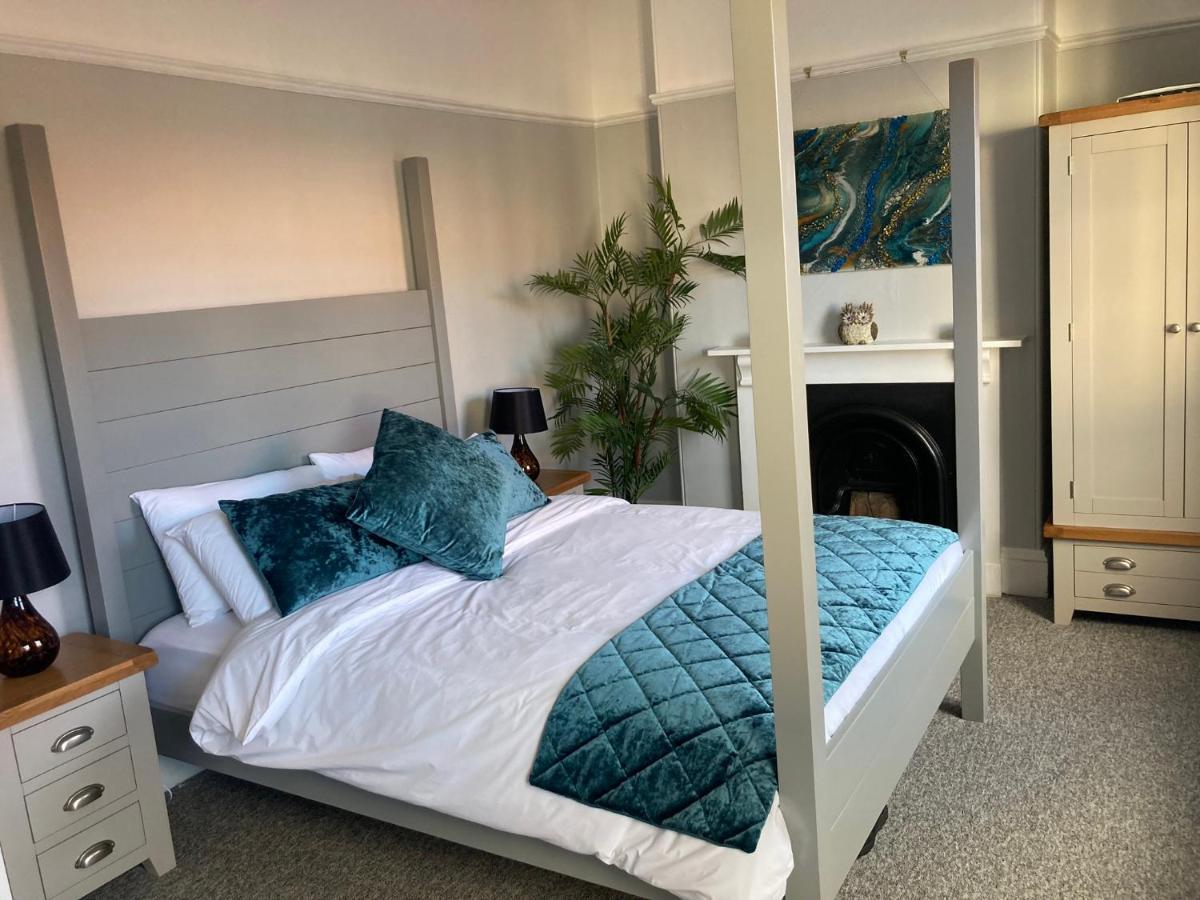 Stylish Flat In Yeovil Somerset Extérieur photo