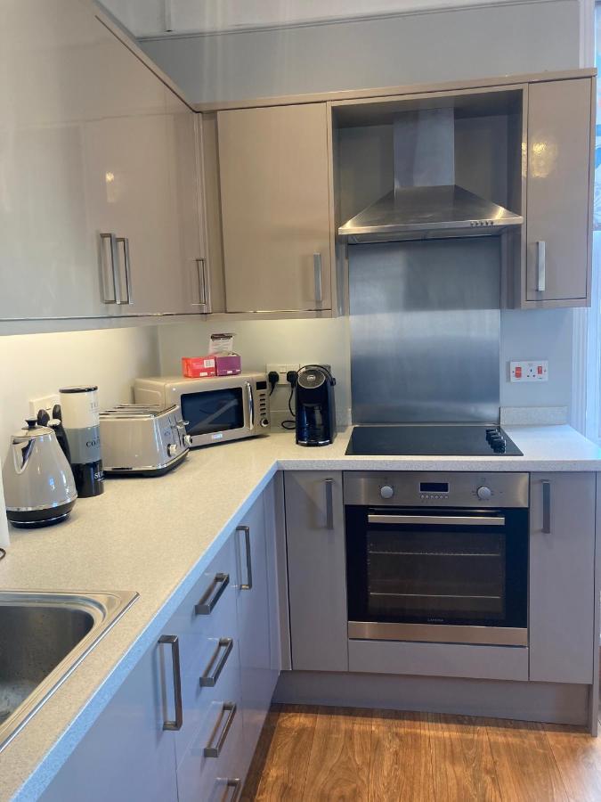 Stylish Flat In Yeovil Somerset Extérieur photo